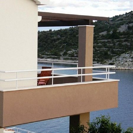Apartments Ljubi Vinišće المظهر الخارجي الصورة
